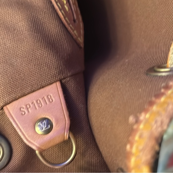 Louis Vuitton medium backpack. - Picture 2 of 5